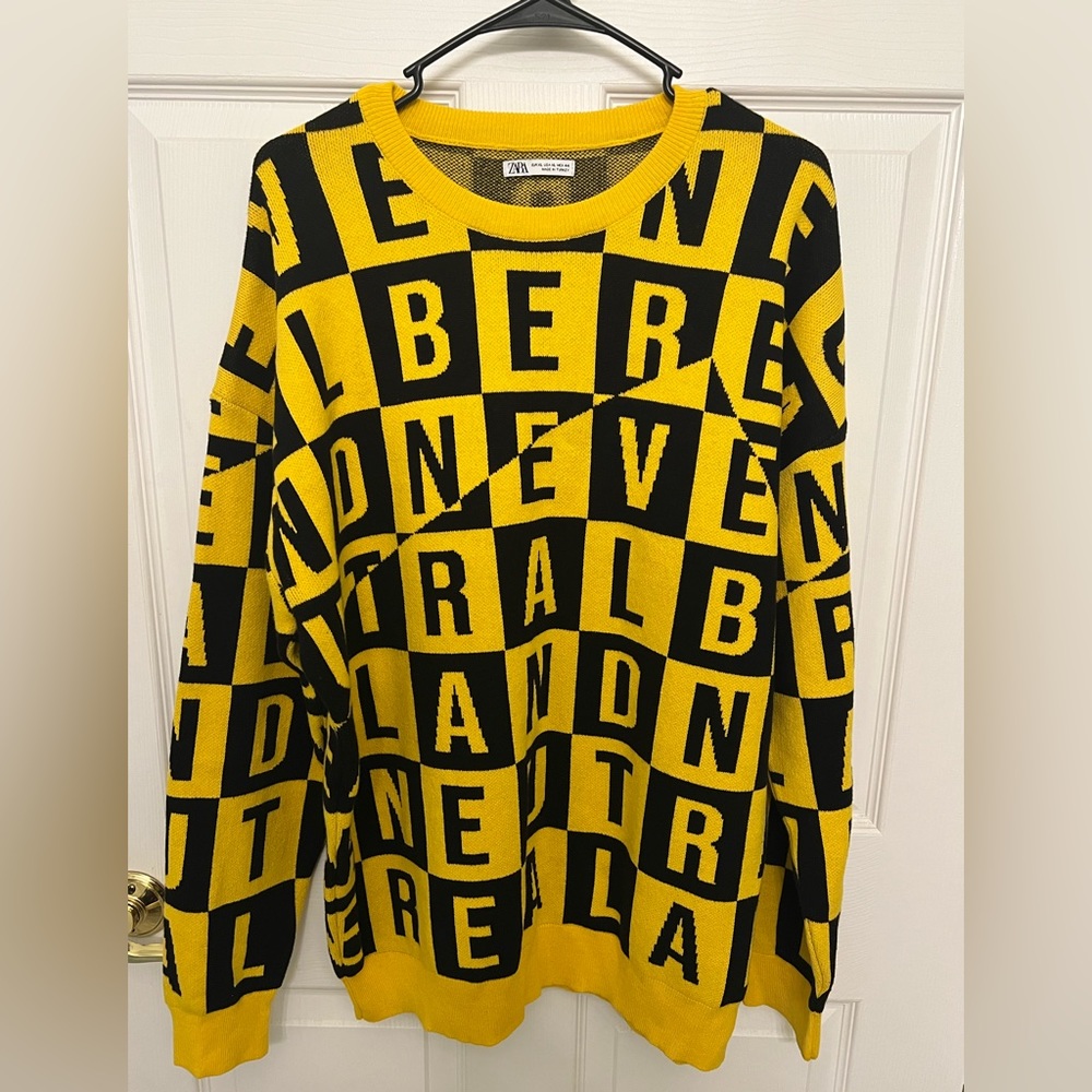 Black and yellow Zara sweater size XL mens